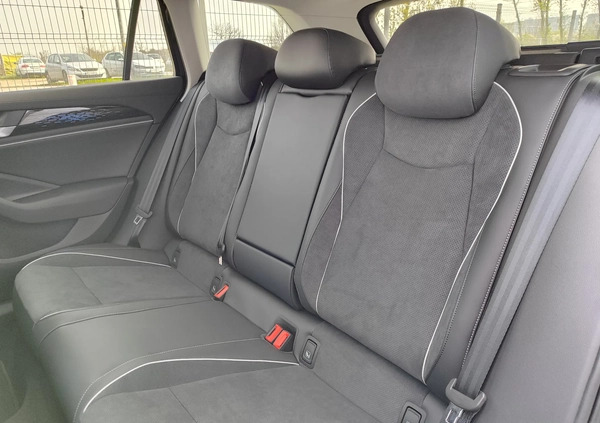 Volkswagen Passat cena 184490 przebieg: 10, rok produkcji 2024 z Będzin małe 704